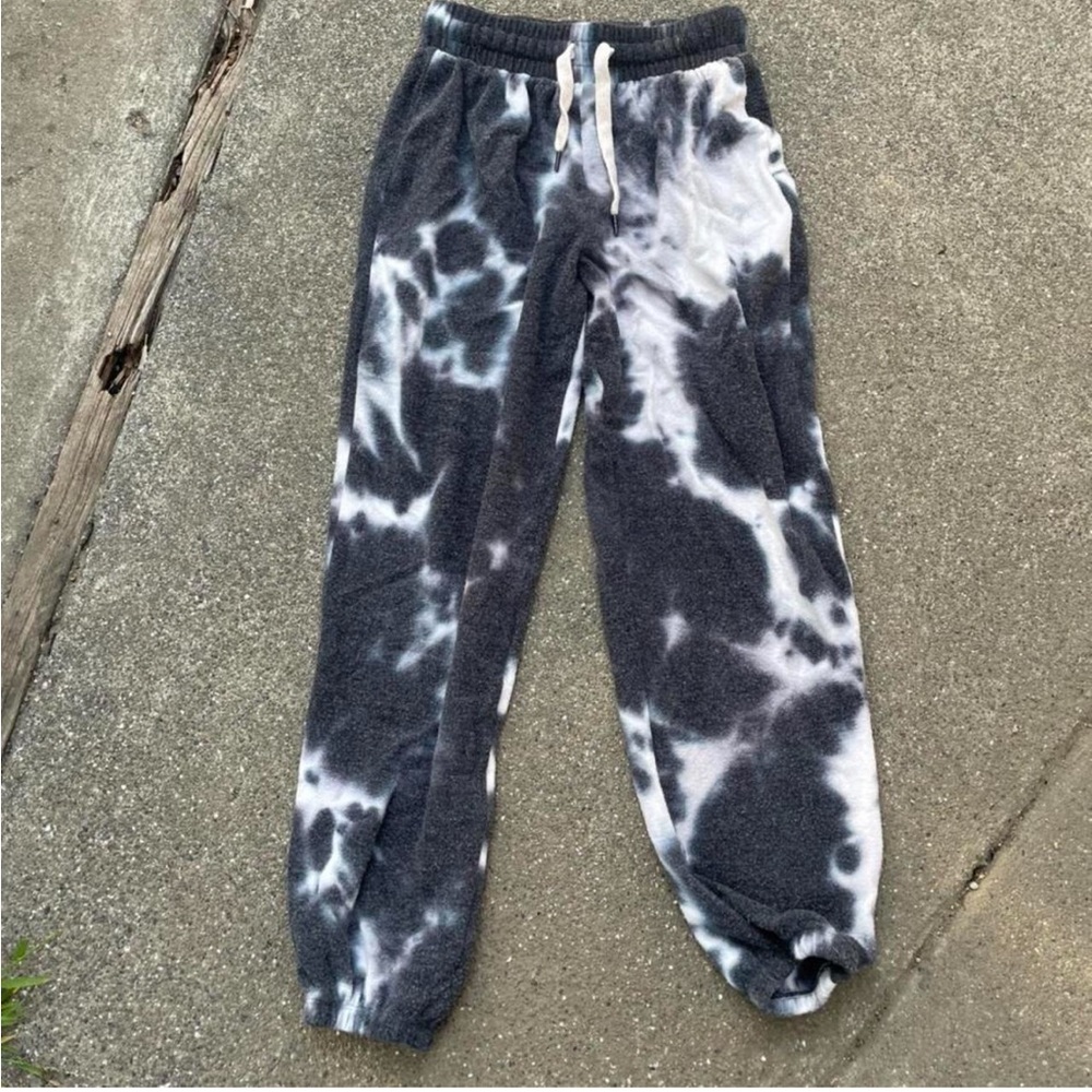 Urban Outfitters Fleece “Jenny” joggers XS Gray tie dye